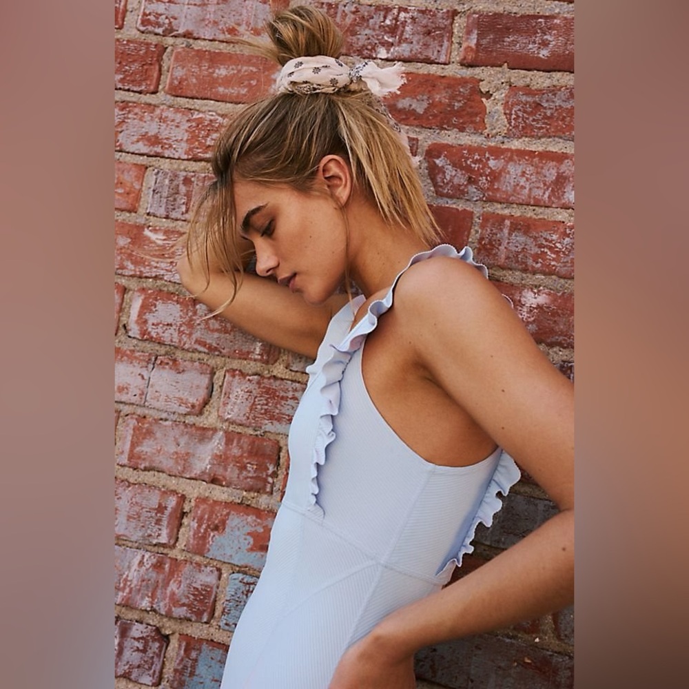 Last 1! NWT Free People Movement Ruffle Me Up Shortsie Romper - Picture 3 of 11